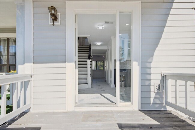 Foto del edificio - $200 RENT CREDIT | AVAILABLE NOW!