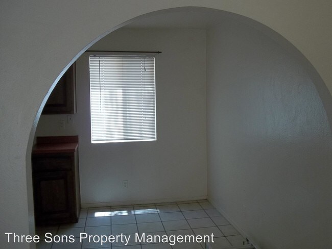 Foto del edificio - 536 Palomas Dr SE