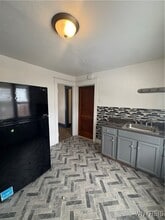 Building Photo - 113 Wilkes Ave