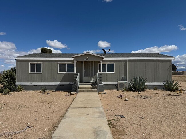 Foto del edificio - Acres on Acres!!!! With a Beautiful HOME!