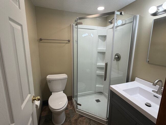 Building Photo - 6913 Tippecanoe Rd