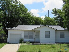 Building Photo - 1200 Jefferis Ave