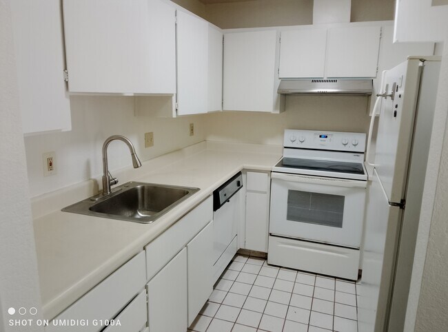 Foto del edificio - 28347 Winn Ct