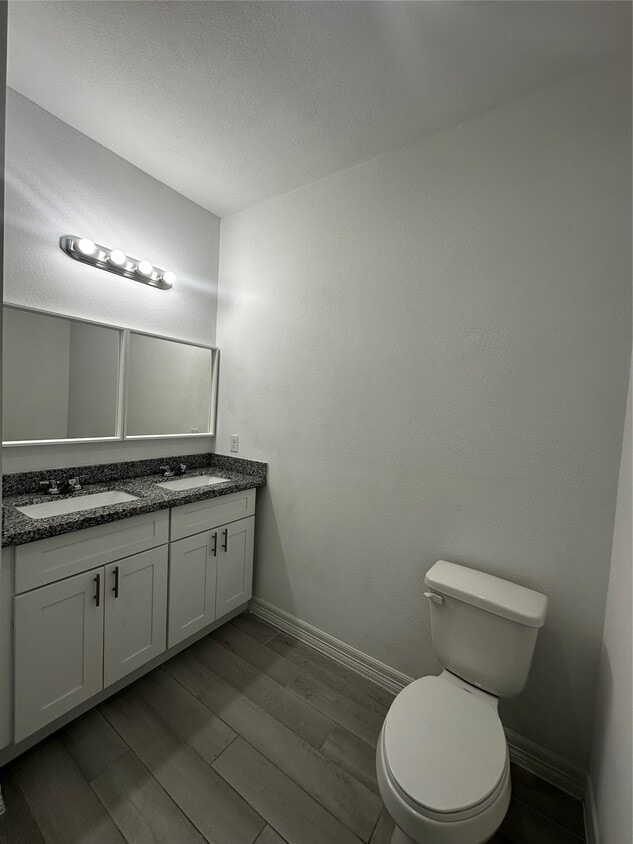Foto del edificio - 7209 Carver Rd