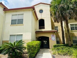 Building Photo - 822 Camargo Way