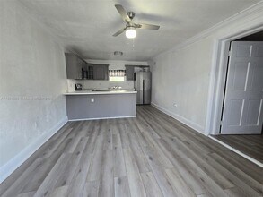 Building Photo - 2523 NW 32nd St