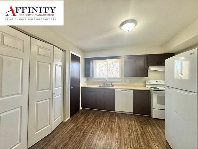 Building Photo - 4208-4214-4214 NW 57th Terrace