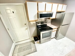 Building Photo - 323 Hildred Dr