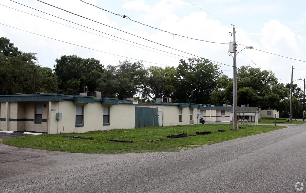 Foto del edificio - Youngstown Apartments