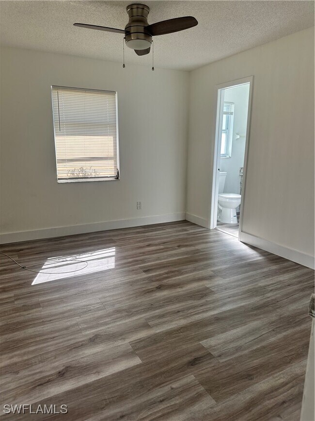 Foto del edificio - 2105 SE 15th Pl