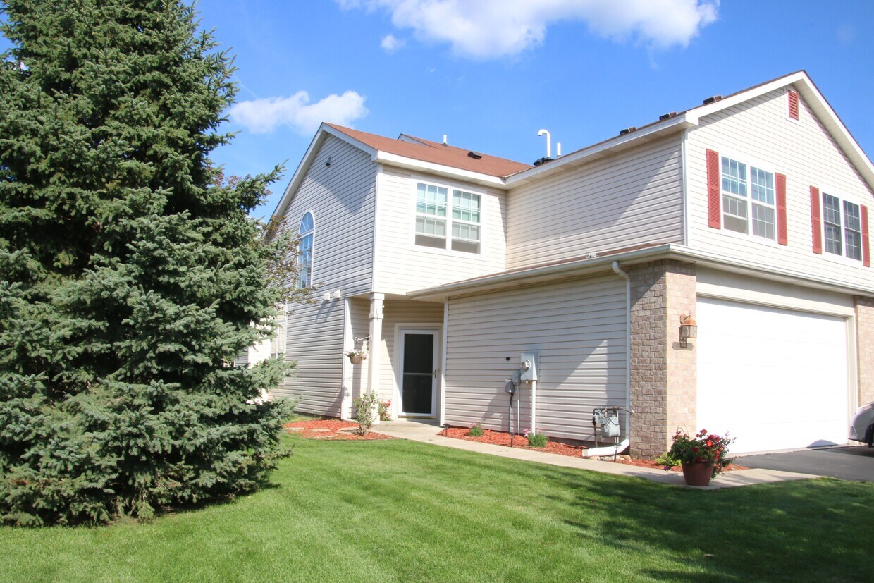 16360 Jamison Path, Lakeville, MN 55044 Townhome Rentals in Lakeville