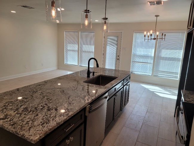 Building Photo - 3255 Tulane Dr