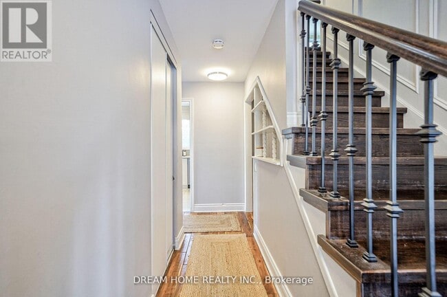 Building Photo - 417 Borden Ave