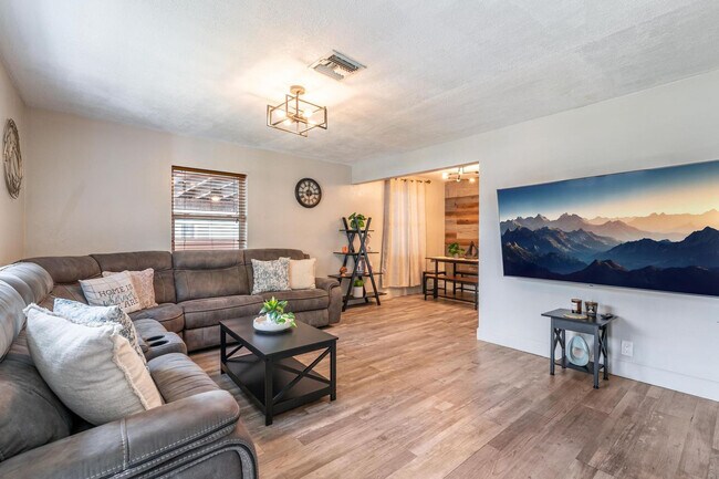 Foto del edificio - 1315 SW 30th St