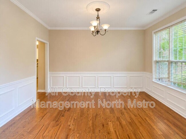 Foto del edificio - 2720 Two Rock Ct