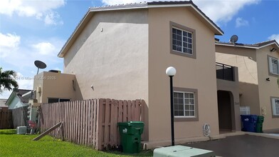 Building Photo - 7640 NW 182nd Terrace