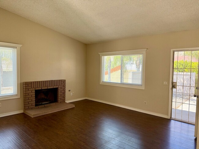Foto del edificio - Lovely 3 bd, 2 bath in Moreno Valley