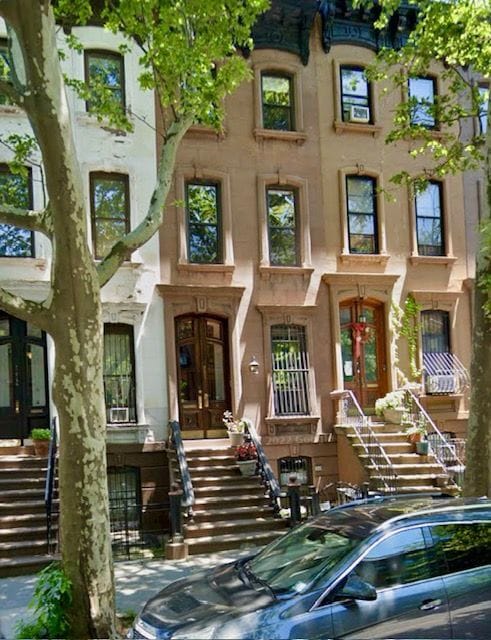 Building Photo - 269 St James Pl