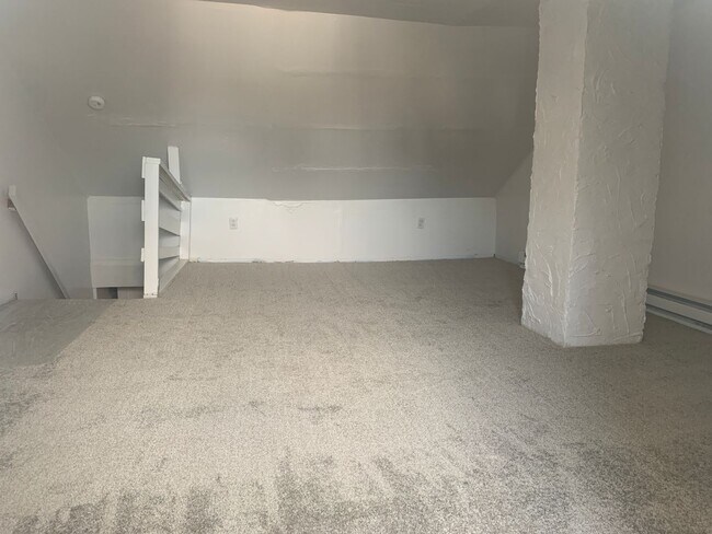 Foto del edificio - 4 Bedroom House Yard and Parking-York City