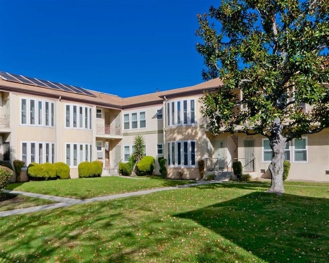 Baldwin Manor and Windsor Manor Apartments Los Angeles, CA