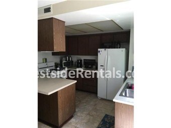 Foto principal - 11059 Slater Ave