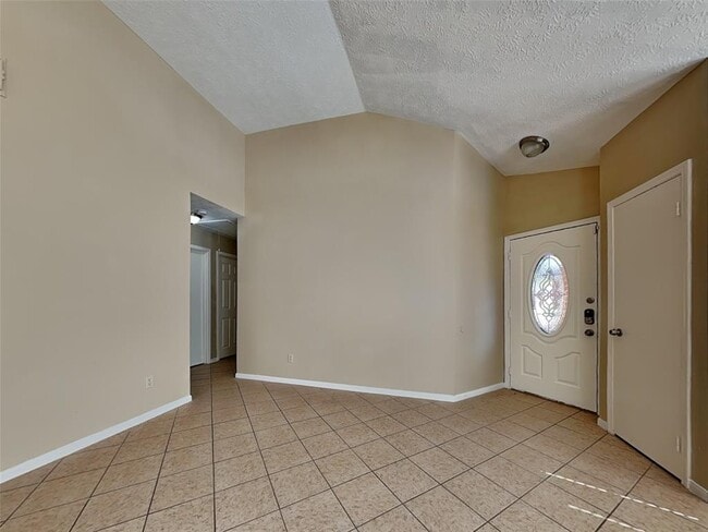 Building Photo - 6615 Laurel Glen Dr