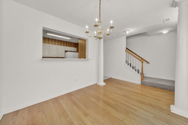 Building Photo - Lovely Townhome in Matthews
