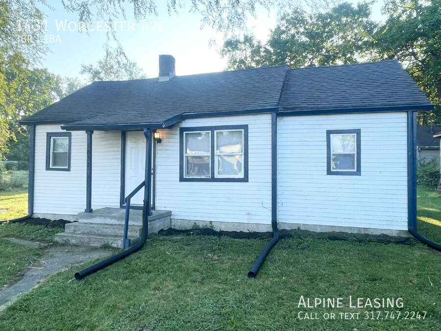 Primary Photo - 1431 Worcester Ave