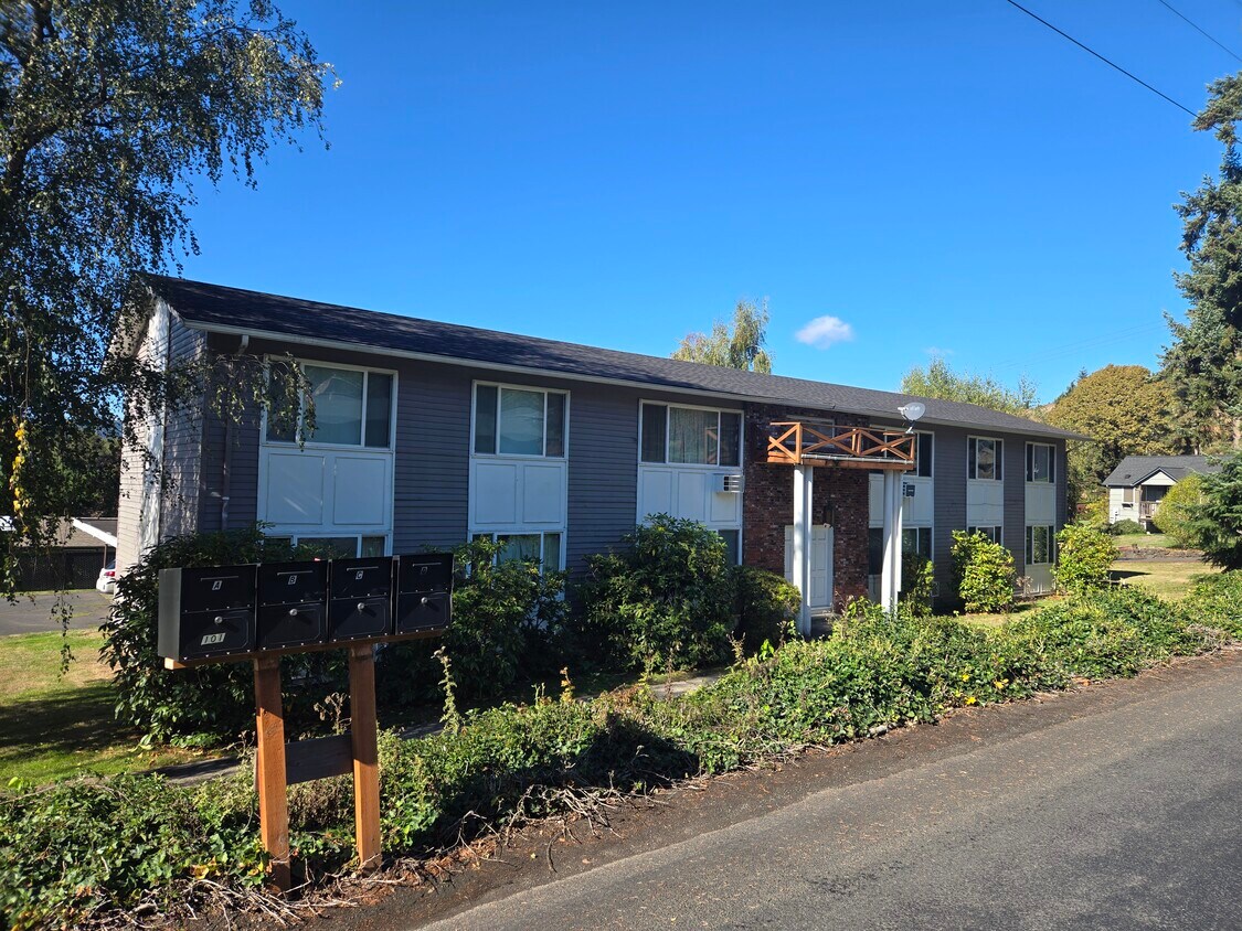 Frente del edificio - 101 Spencer Creek Rd