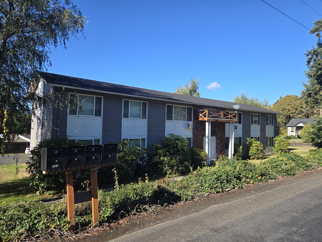 Front of building - 101 Spencer Creek Rd