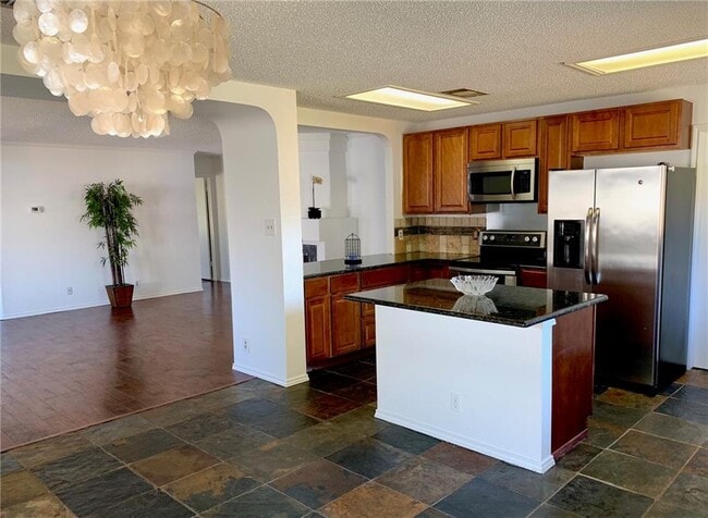 Foto del edificio - 2907 Donnell Dr