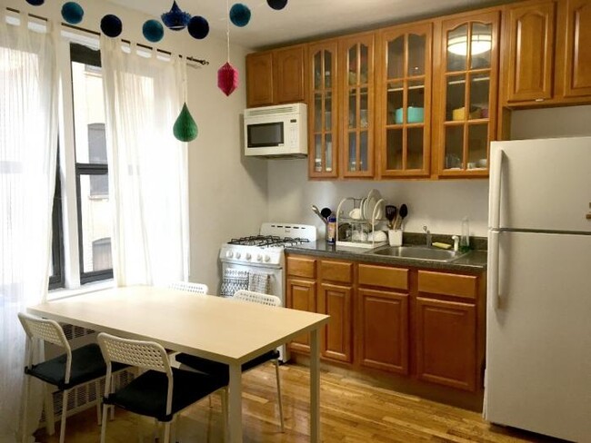 Foto del edificio - 2 bedroom in BROOKLYN NY 11226