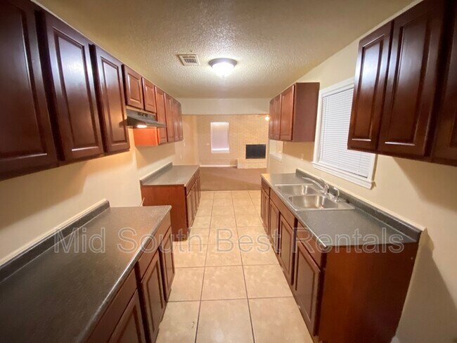 Foto del edificio - 4888 Leonard Rd