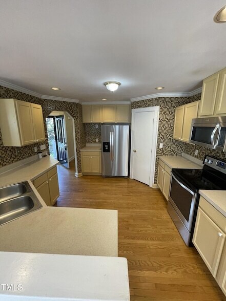 Foto del edificio - 5001 Knightsbridge Way