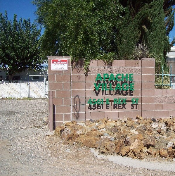 Foto del edificio - Apache Village