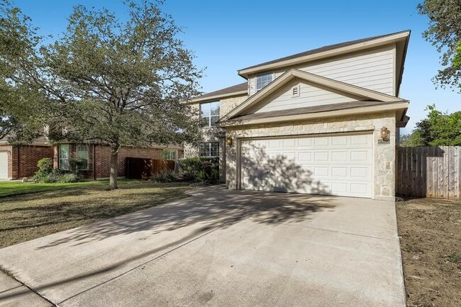 Foto del edificio - 8803 Redwood Bend