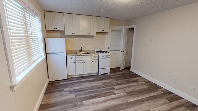 Building Photo - 187 West St