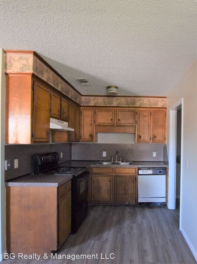 Foto del edificio - 2 br, 1 bath House - 1890 Esther Dr Apt 12C