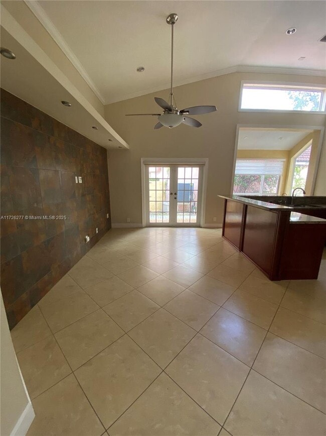 Foto del edificio - 10017 NW 4th St