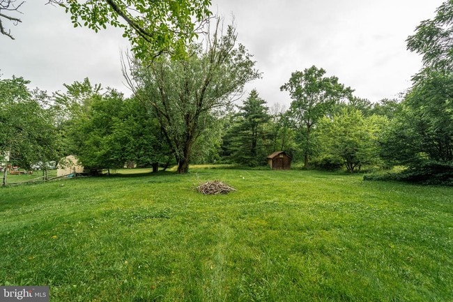 Building Photo - 3037 Bristol Rd