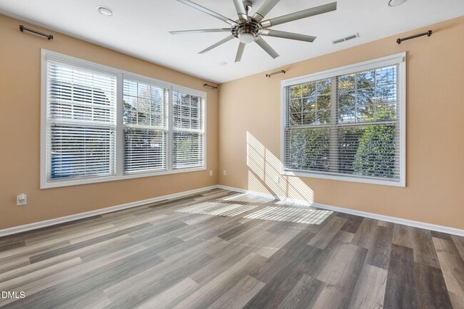 Building Photo - 7603 Weathered Oak Way