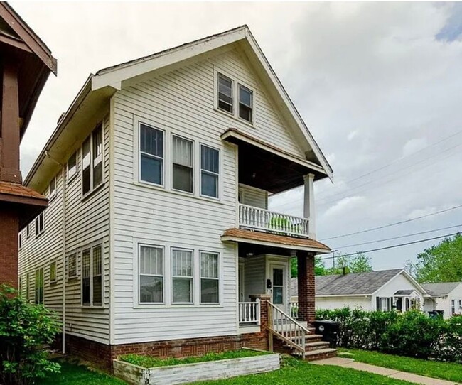 Building Photo - 1128-1130 E 168th Street