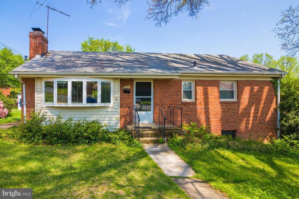 Foto principal - 5935 3rd St N