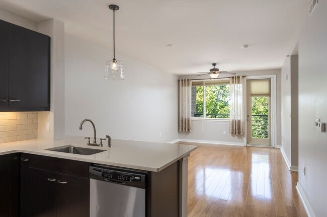 Photo - 200 Manufacturers Rd Apartment