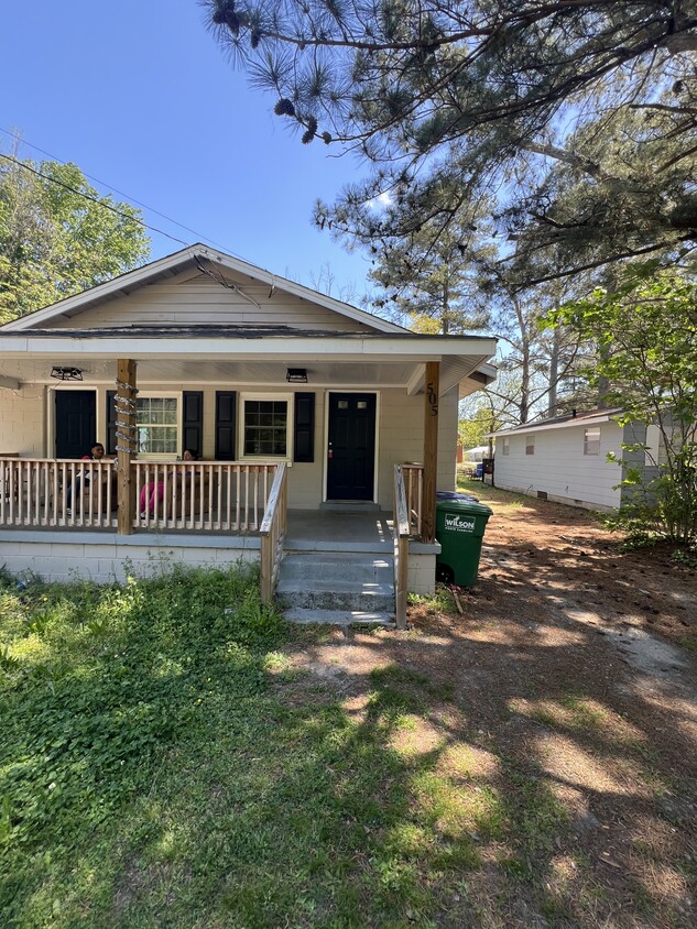 Primary Photo - 505 Singletary St SE