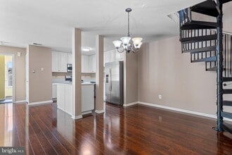 Building Photo - 312 River Birch Cir