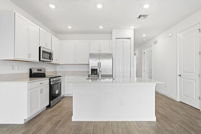 Foto del edificio - 3790 Harborside Ave