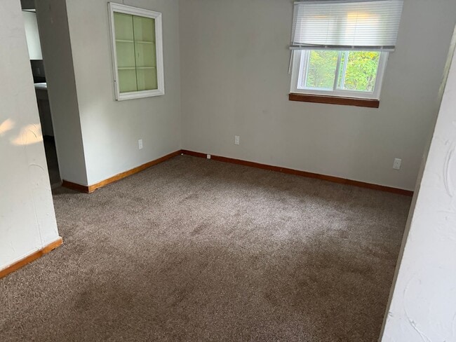 Building Photo - 2551 Tilbrook Rd