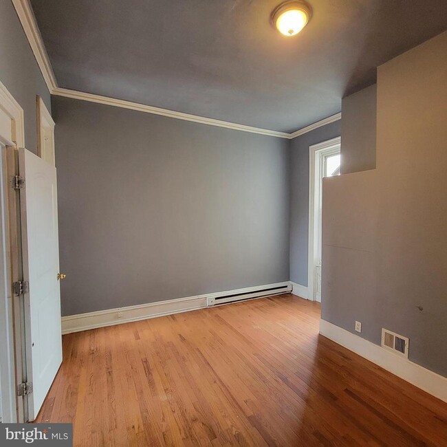 Building Photo - 1517 N 17th St