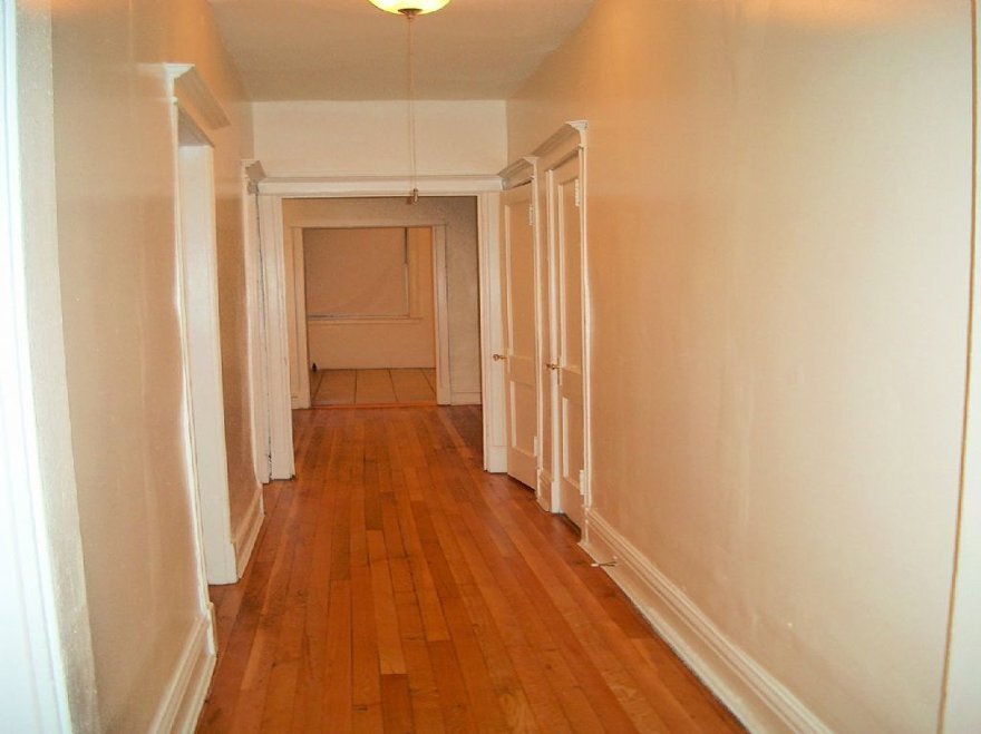 Primary Photo - 6354 S Ellis Ave